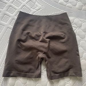 Alphalete dark brown biker shorts